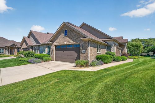 8967 Holland Harbor Cir, Frankfort, IL, 60423-3500 | Card Image
