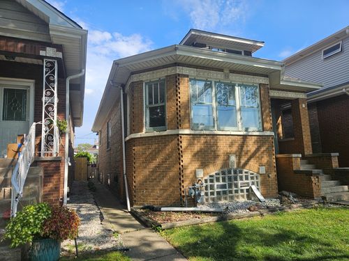 2711 N 77th Ave, Elmwood Park, IL, 60707-1406 | Card Image