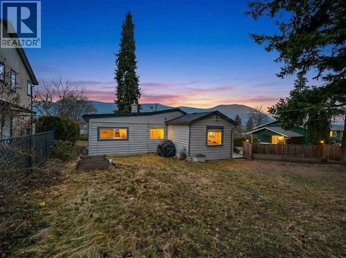 520 6 Street Se, Salmon Arm, BC, V1E4P5 | Card Image