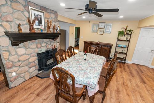 7 Lowland Rd, Levittown, NY, 11756-4107 | Card Image