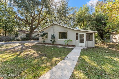 4044 Hunter Cir, Jacksonville, FL, 32207-4731 | Card Image