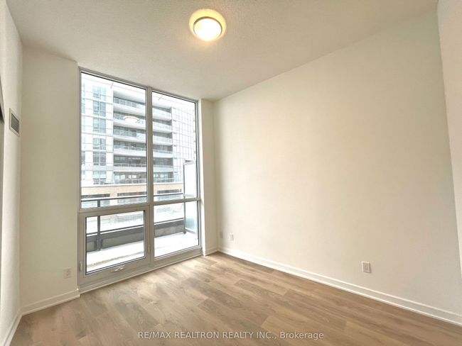 101 - 38 Forest Manor Rd, Condo with 2 bedrooms, 2 bathrooms and null parking in North York ON | Image 7