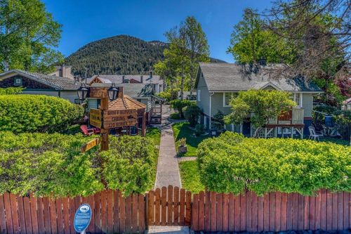218 &amp; 220 Beaver Street, Banff, AB, T1L1B2 | Card Image