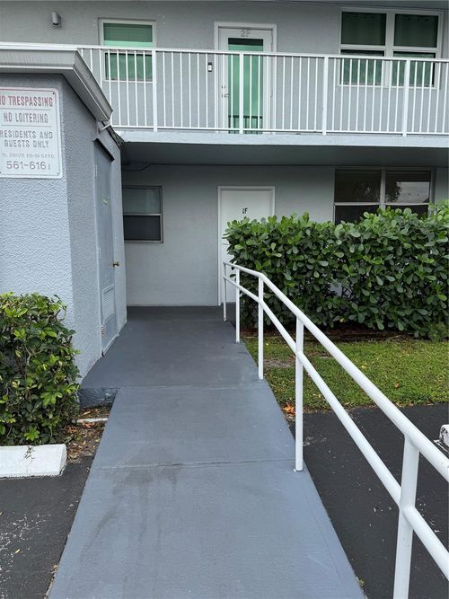 1f-115 Royal Park Dr, Oakland Park, FL, 33309-5880 | Card Image