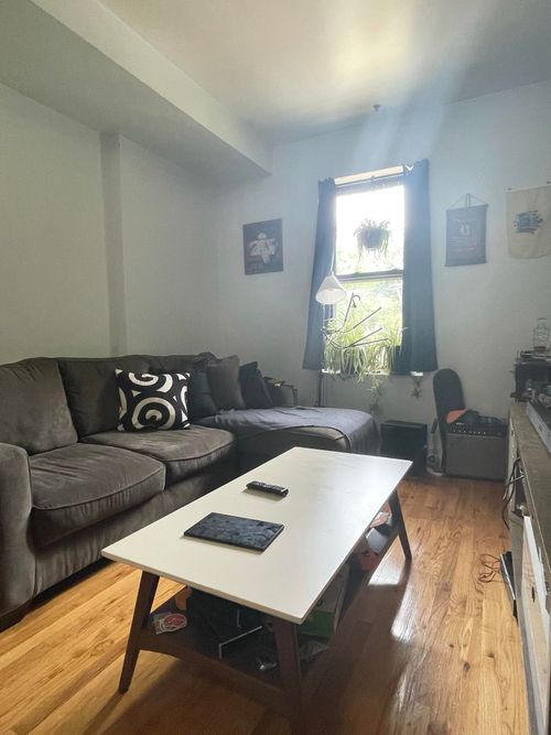 apt-1b-11 Cuneo Pl, Jersey City, NJ, 07307-1336 | Card Image