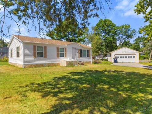 85 Shepherd Dr, Bangor, ME, 04401-2440 | Card Image