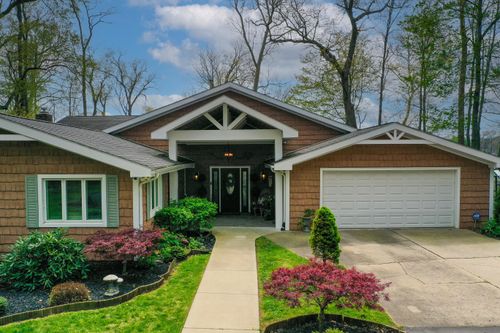 22618 Lake Shore Dr, Elkhart, IN, 46514-9570 | Card Image