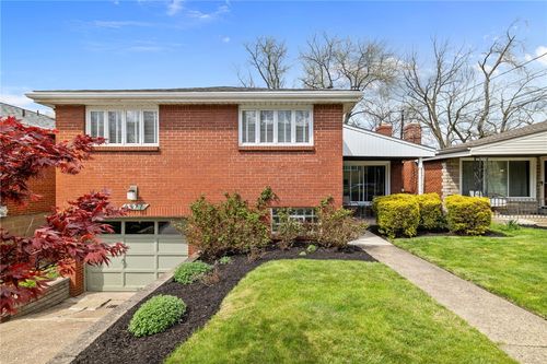 6577 Rosemoor St, Squirrel Hill, PA, 15217-3025 | Card Image