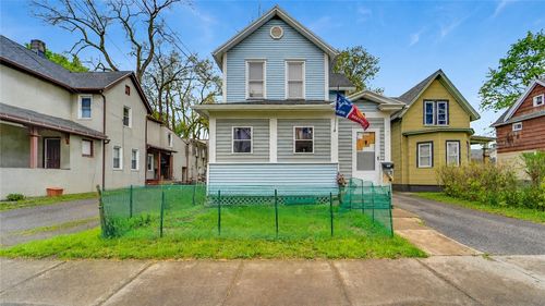 28 Myrtle St, Rochester, NY, 14606-1746 | Card Image