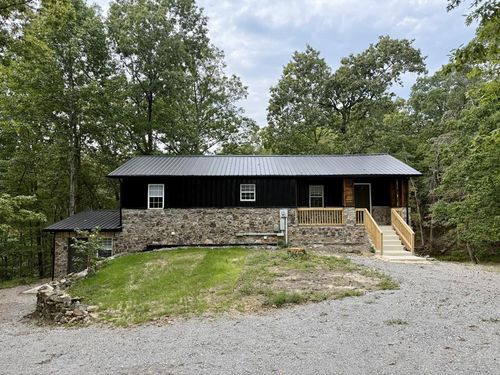 9388 Harrison Ferry Rd, Mcminnville, TN, 37110-4637 | Card Image