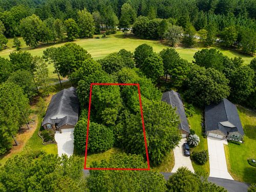 822 Bentwood Cir, Manning, SC, 29102-4393 | Card Image