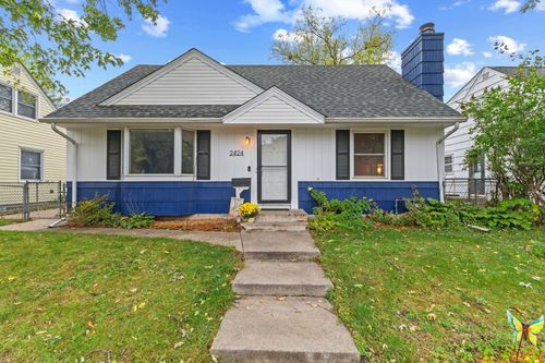 2424 Cavell Ave S, Saint Louis Park, MN, 55426-2318 | Card Image