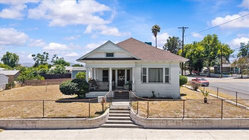 1099 W Congress St, San Bernardino, CA, 92410 | Card Image