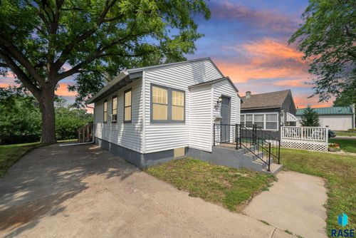 405 S Chicago Ave, Sioux Falls, SD, 57103-1818 | Card Image