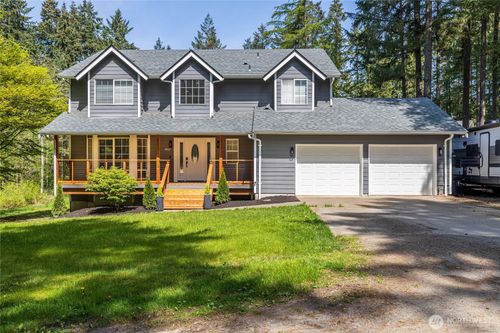 3917 129th St Nw, Gig Harbor, WA, 98332-8812 | Card Image