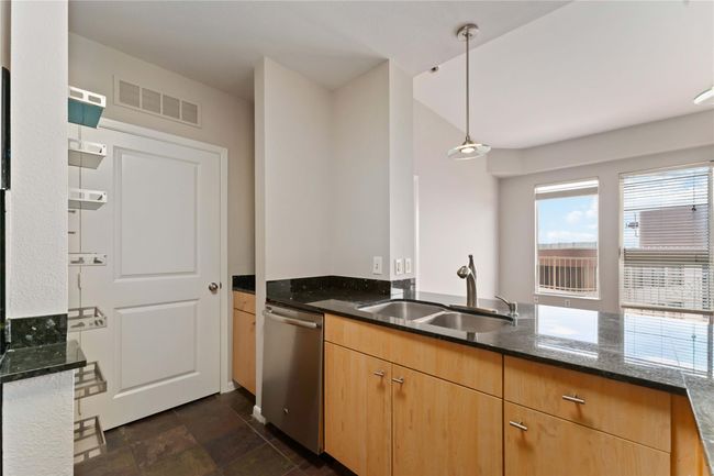 UNIT-1606 - 3505 Sage Rd, Condo with 2 bedrooms, 2 bathrooms and 1 parking in Houston TX | Image 8