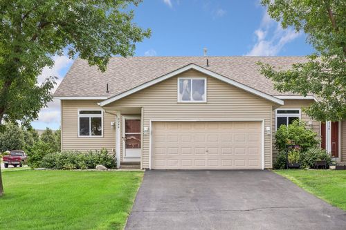 4244 Jarmann Ln, Shakopee, MN, 55379-5814 | Card Image