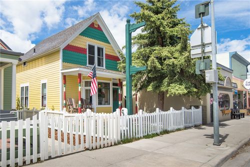 215 Broadway S, Red Lodge, MT, 59068 | Card Image