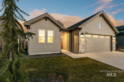 6998 S Tindaris Ave, Meridian, ID, 83642-1284 | Card Image