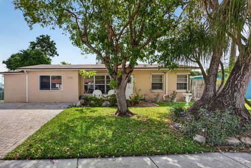 2750 Ne 9th Terrace, Pompano Beach, FL, 33064 | Card Image
