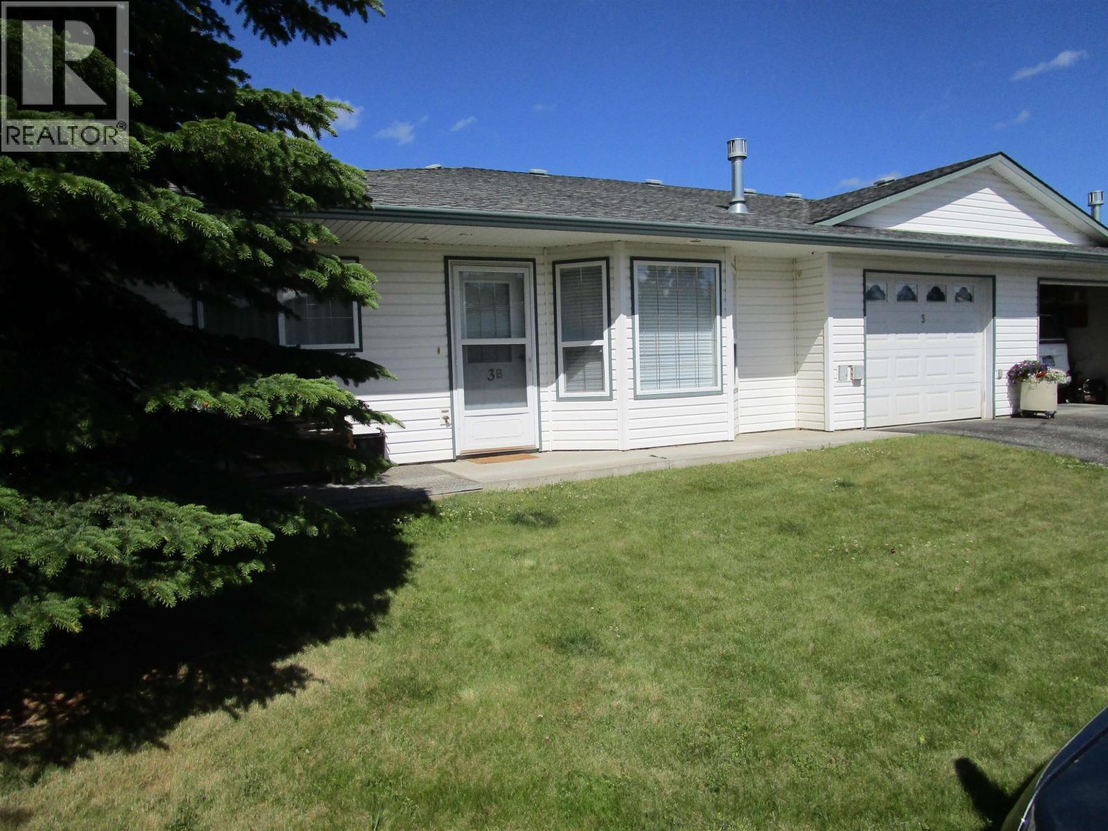 Residential in 100 Mile House 2