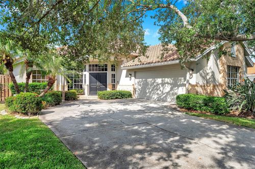 980 Live Oak Ave Ne, ST PETERSBURG, FL, 33703-3169 | Card Image