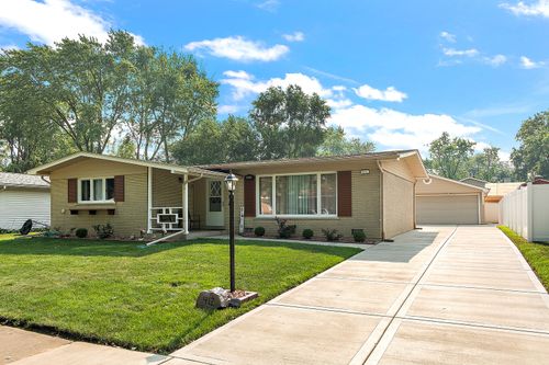 412 N Longwood Dr, Glenwood, IL, 60425-1212 | Card Image