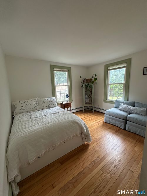 105 Walnut St, Seymour, CT, 06483-3627 | Card Image