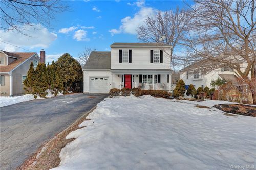 21 Woodside Ave, Port Jefferson, NY, 11777-2159 | Card Image