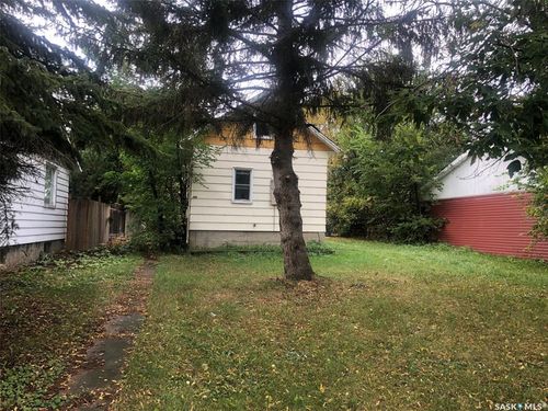 127 Harvey St, Kamsack, SK, S0A1S0 | Card Image