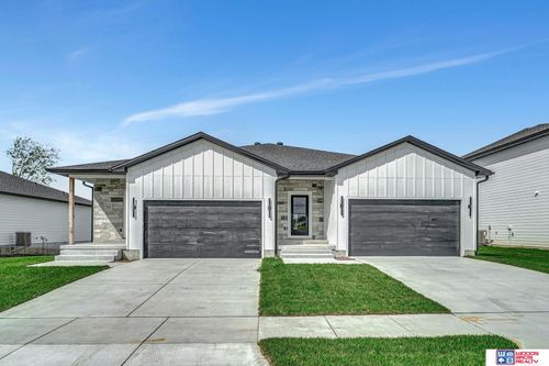 10215 S 33rd St, Roca, NE, 68430 | Card Image
