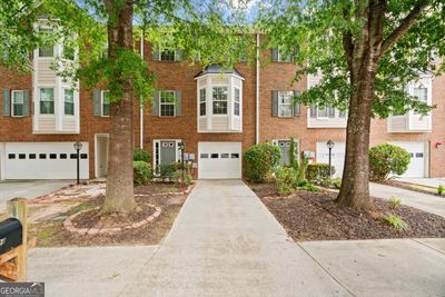 2194 Millgate Lane, Townhouse with 3 bedrooms, 3 bathrooms and 2 parking in Buford GA | Image 1