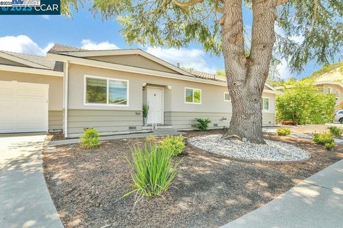 164 Gilbert Ct, Martinez, CA, 94553-5724 | Card Image