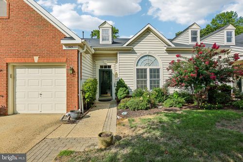 305 Colony Point Pl, EDGEWATER, MD, 21037-2725 | Card Image
