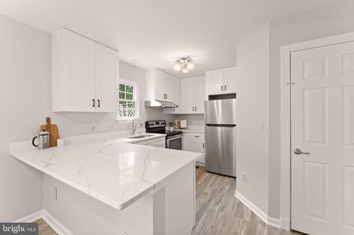 104 Kirkbridge Ct, PURCELLVILLE, VA, 20132-5803 | Card Image