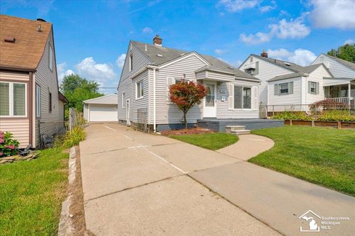 17420 Valade St, Riverview, MI, 48193-4719 | Card Image