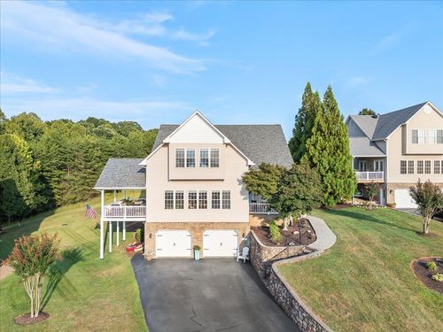 435 Lands End Cir, Union Hall, VA, 24176-4103 | Card Image