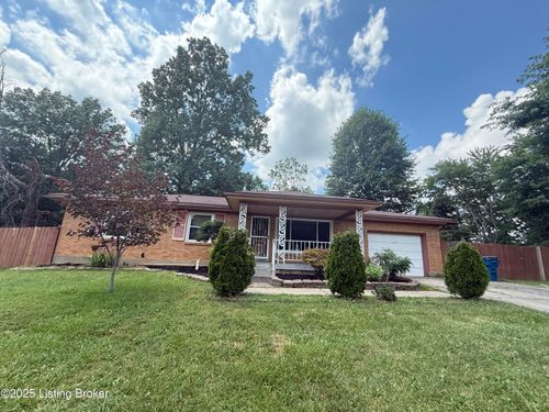 8216 Glimmer Way, Louisville, KY, 40214-5665 | Card Image