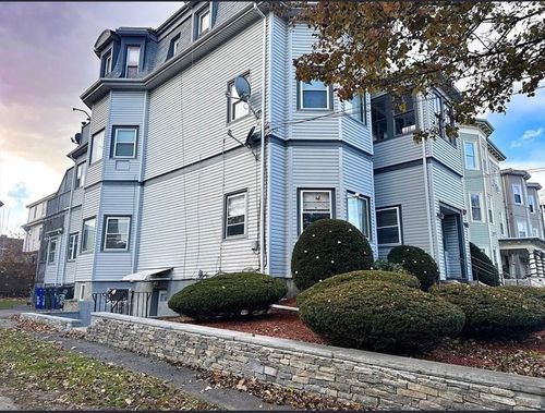 b-25 Cary Ave, Chelsea, MA, 02150-2583 | Card Image
