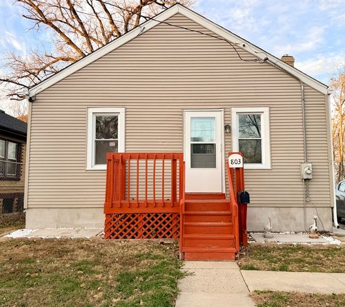 803 Houghton St, ROCKFORD, IL, 61102-2840 | Card Image