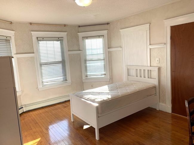 12 Gordon Ter, Home with 11 bedrooms, 5 bathrooms and 9 parking in Newton MA | Image 10