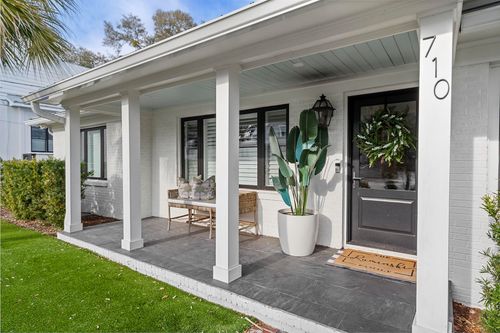 710 Simmons St, Mount Pleasant, SC, 29464-4750 | Card Image