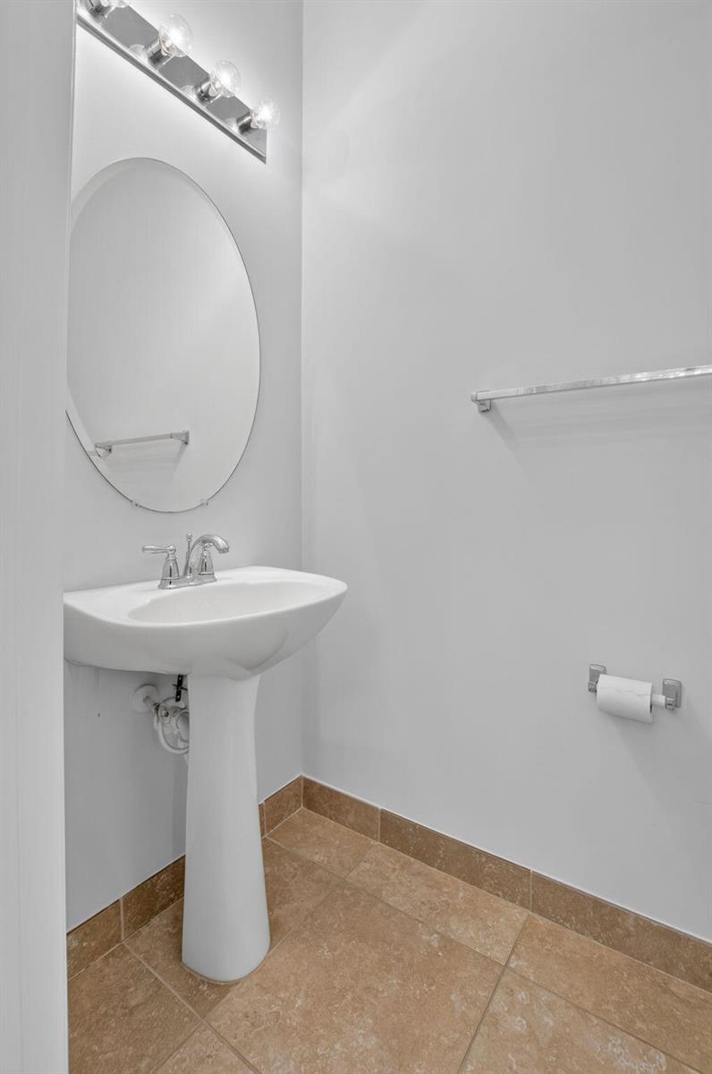 Residential Lease in Boynton Beach 2