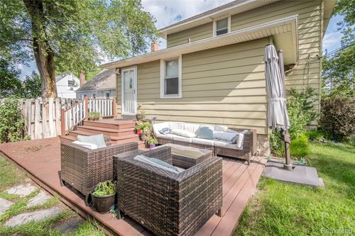 1507 W Saratoga St, Ferndale, MI, 48220-1659 | Card Image