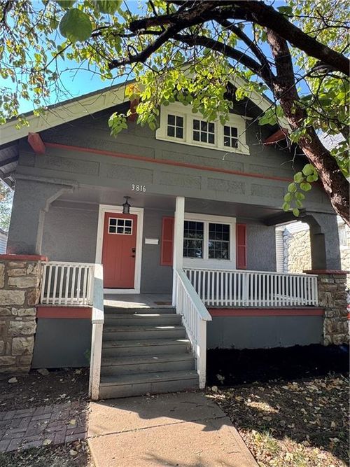 3816 Flora Ave, Kansas City, MO, 64109-2710 | Card Image