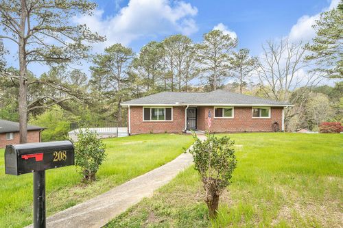 208 Hilltop Dr, Rossville, GA, 30741-5162 | Card Image