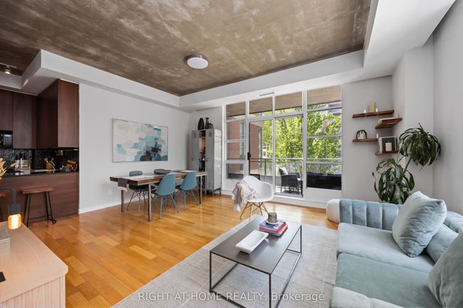 209 - 23 Brant St, Condo with 2 bedrooms, 1 bathrooms and 1 parking in Toronto ON | Image 11