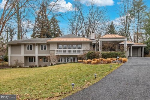 7201 Selkirk Dr, BETHESDA, MD, 20817-4637 | Card Image