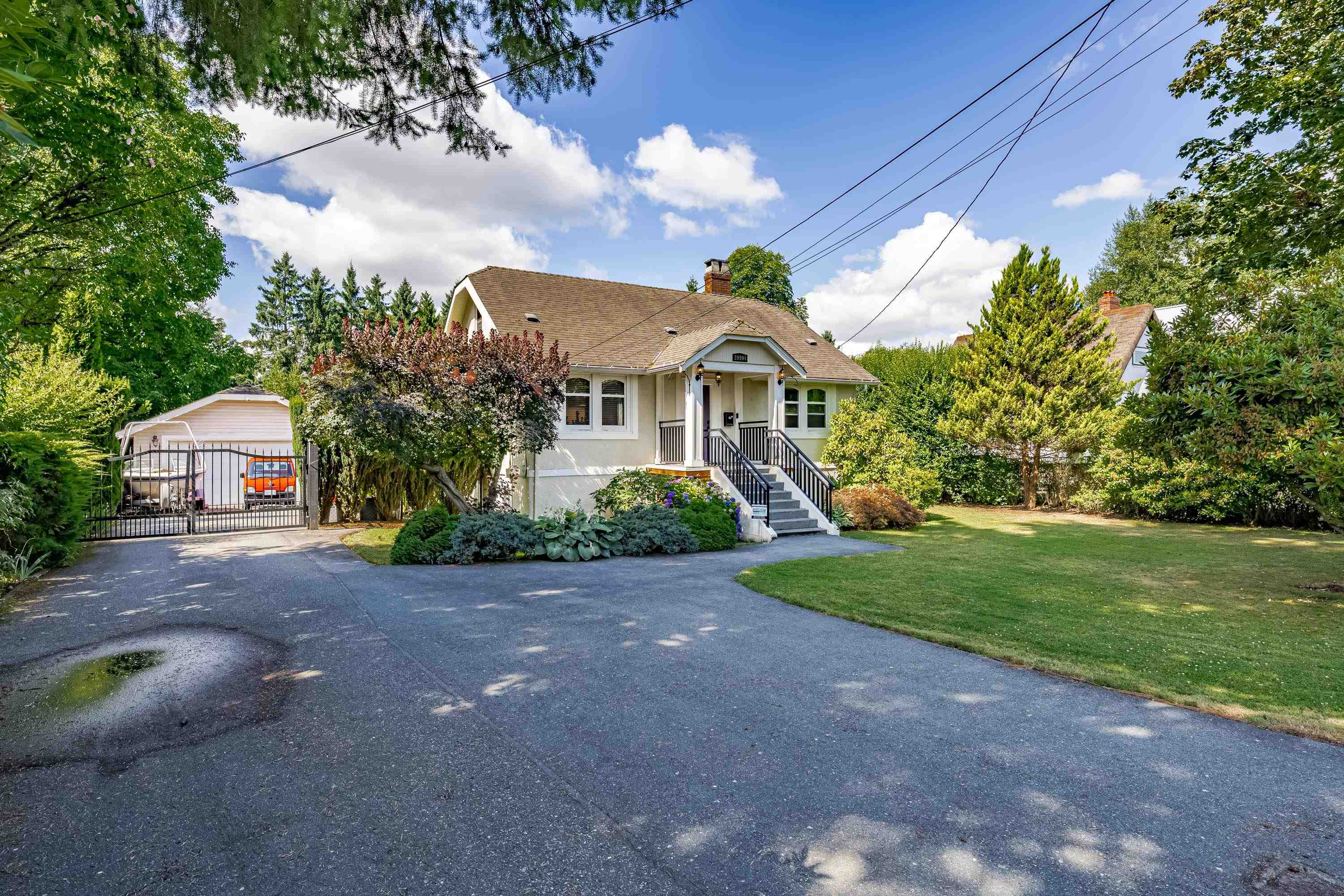 20994 Old Yale Road, House other with 3 bedrooms, 1 bathrooms and 5 parking in Langley BC | Image 4