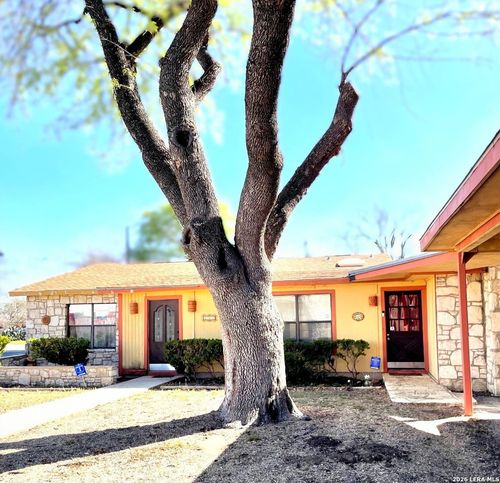 102 Audrey Alene Dr, San Antonio, TX, 78216-6607 | Card Image